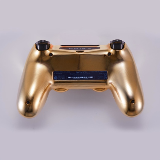 Lux DualShock 4 Controller for PS4 in 24k yellow gold and diamonds by Brikk