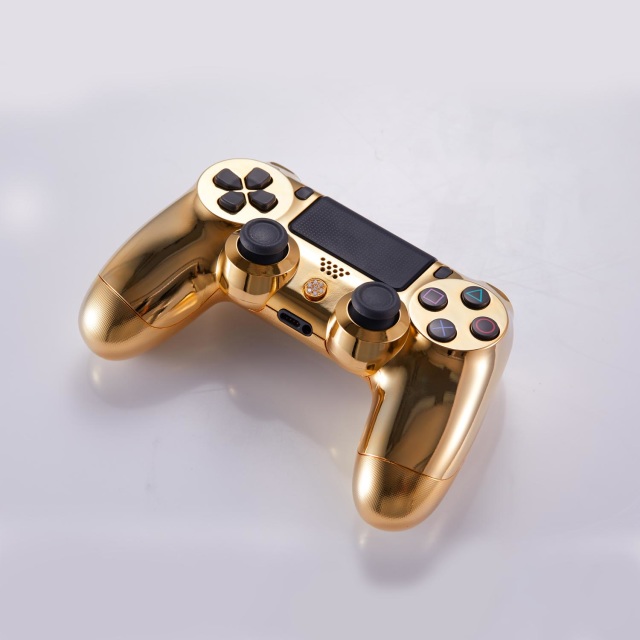 Lux DualShock 4 Controller for PS4 in 24k yellow gold and diamonds