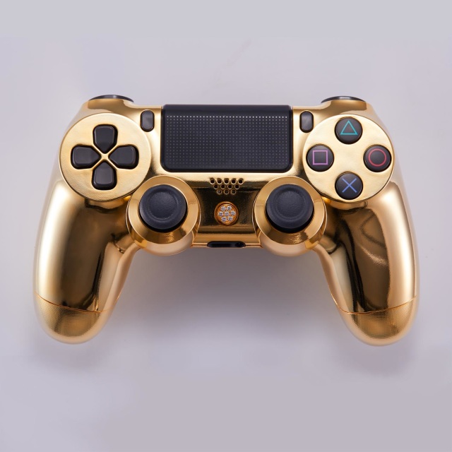 bevægelse impuls afgår Lux DualShock 4 Controller for PS4 in 24k yellow gold and diamonds by Brikk